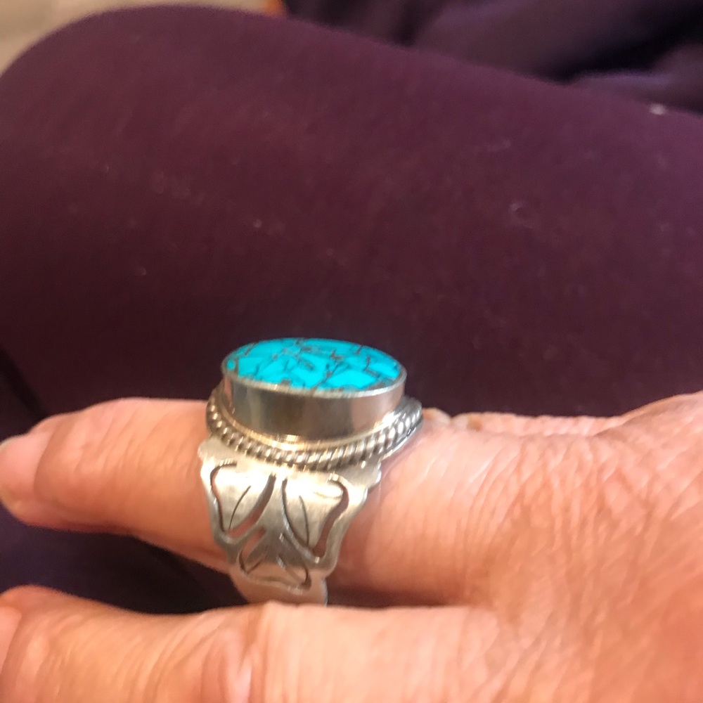 Ring - Picture 3 of 3